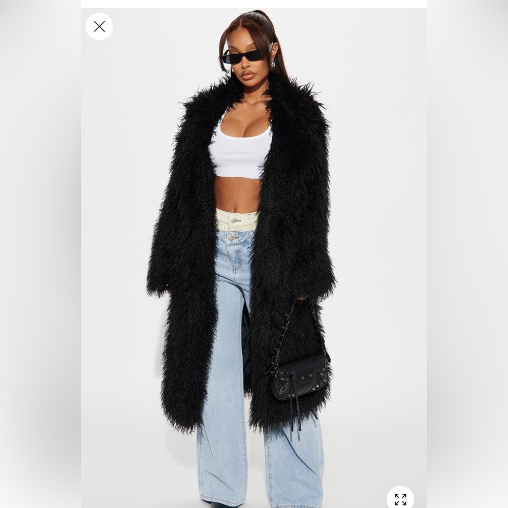 Fashion Nova Black Teddy Jacket - Picture 3 of 3